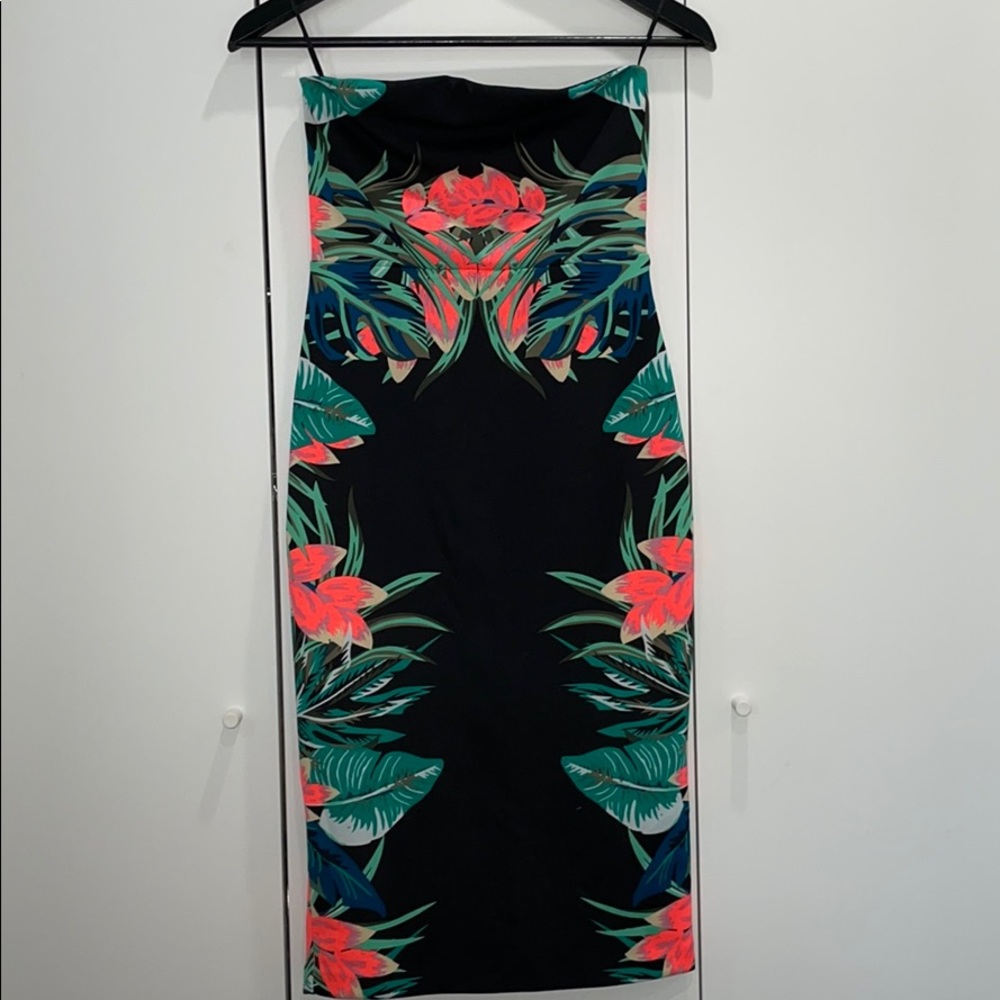 Express Floral Dress 🌺